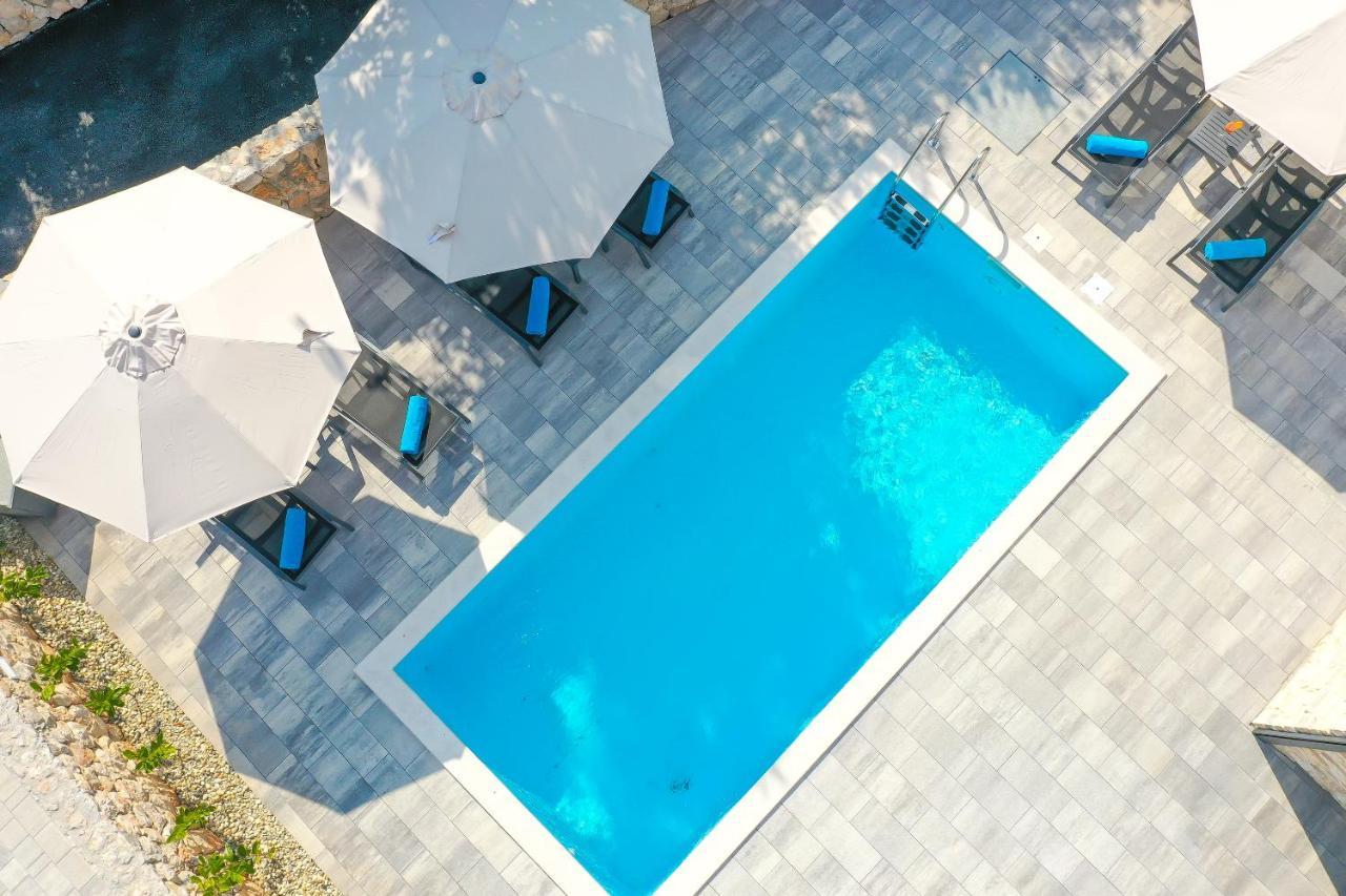 Villa Kaoru Brand New Villa With A Heated Swimming Pool Malinska Kültér fotó