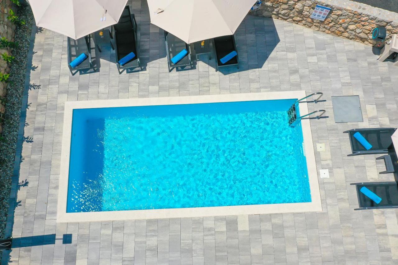 Villa Kaoru Brand New Villa With A Heated Swimming Pool Malinska Kültér fotó