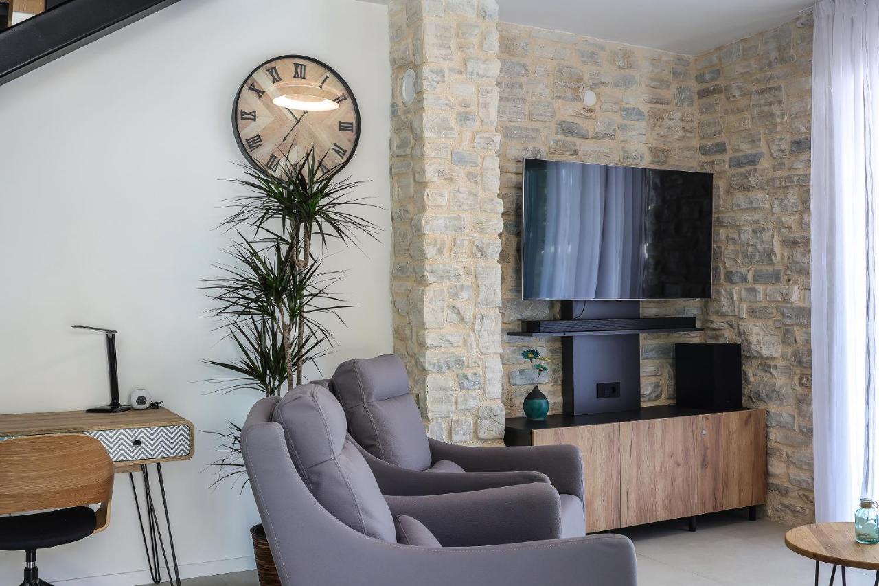 Villa Kaoru Brand New Villa With A Heated Swimming Pool Malinska Kültér fotó
